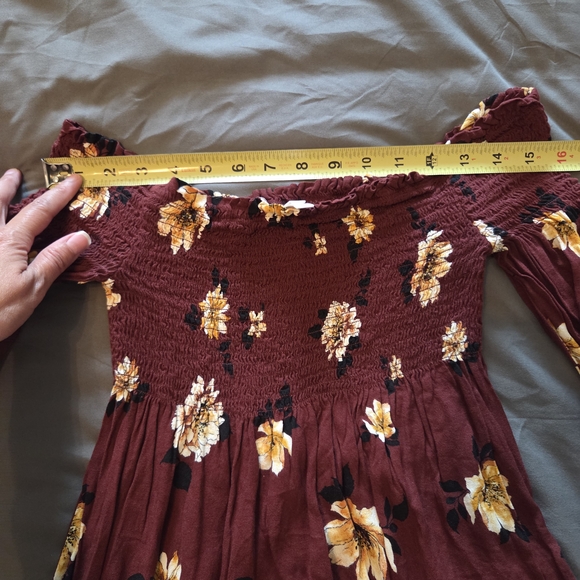 Xhilaration Red and Yellow Off-Shoulder Bishop Sleeve Sundress - Picture 6 of 8